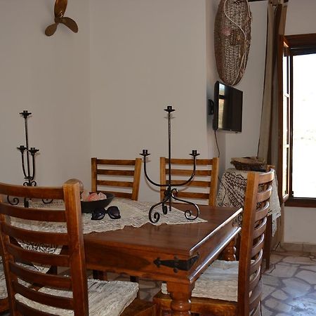 Villa P&M House à Meyísti Extérieur photo