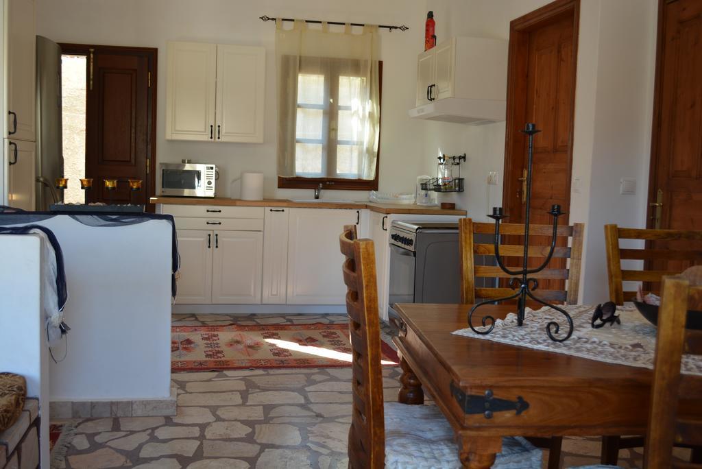 Villa P&M House à Meyísti Extérieur photo