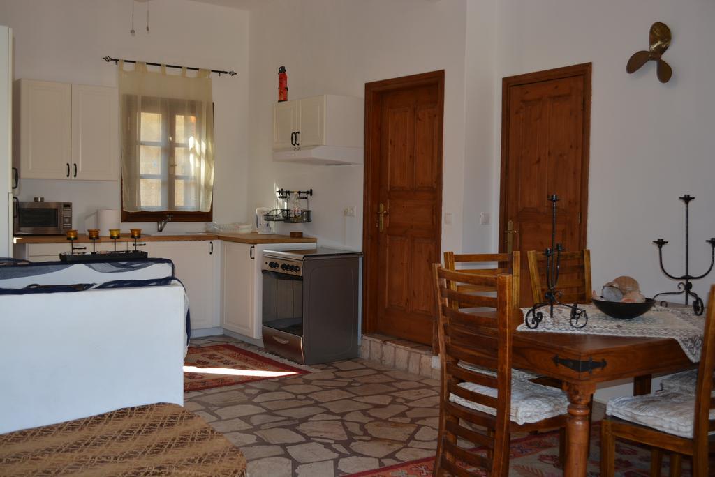 Villa P&M House à Meyísti Extérieur photo